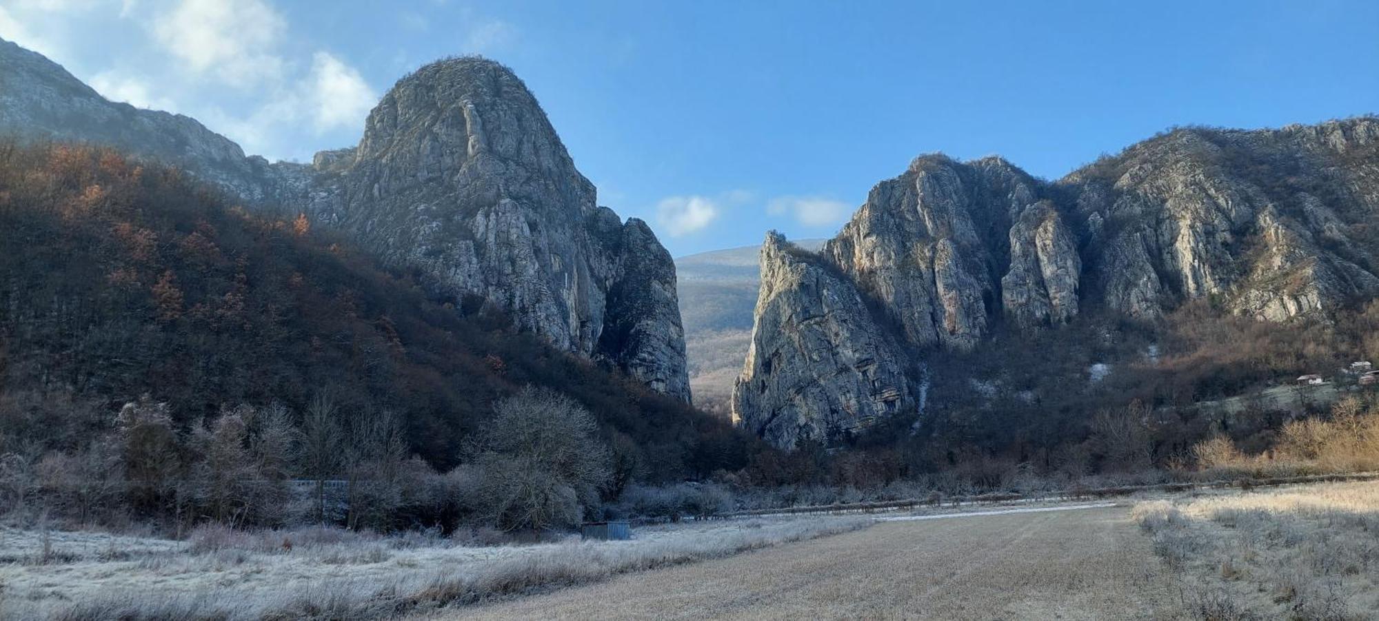 Golemi Kamik Pirot Vlasi Exterior foto